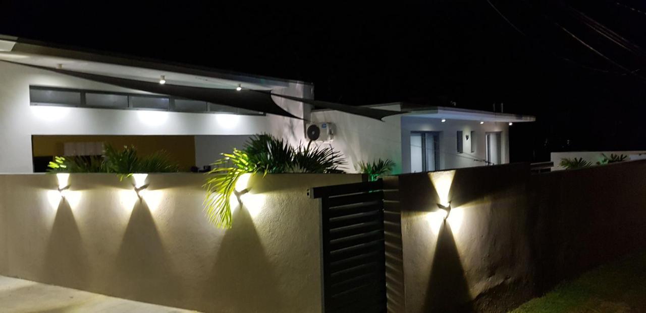 Palm Villas Сент-Анн Екстер'єр фото