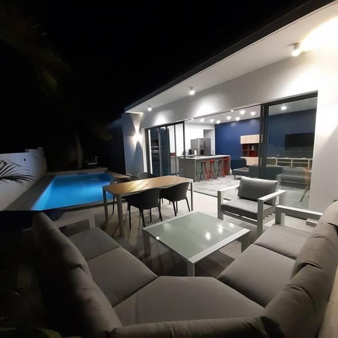 Palm Villas Сент-Анн Екстер'єр фото